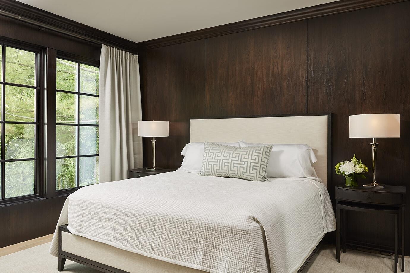 Coastal Chic on the Lake
